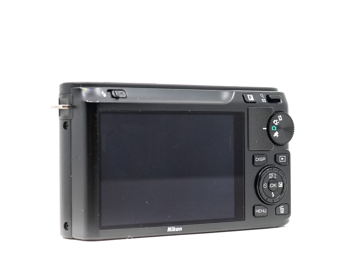 Nikon 1 J1 - segunda mano - excelente estado - detalle 4 de 4 - SKU 3675341 - Camera Market