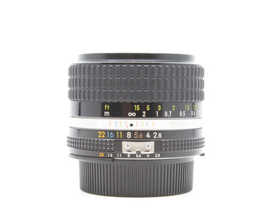 Compre Nikon Ai-S Nikkor 28mm f/2.8 | Camera Market