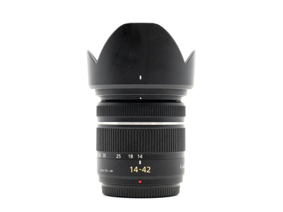 **Panasonic Lumix G Vario 14-42mm f/3.5-5.6 ASPH Mega O.I.S.**