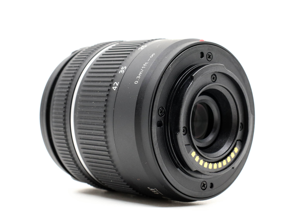 Panasonic Lumix G Vario 14-42mm f/3.5-5.6 ASPH Mega OIS