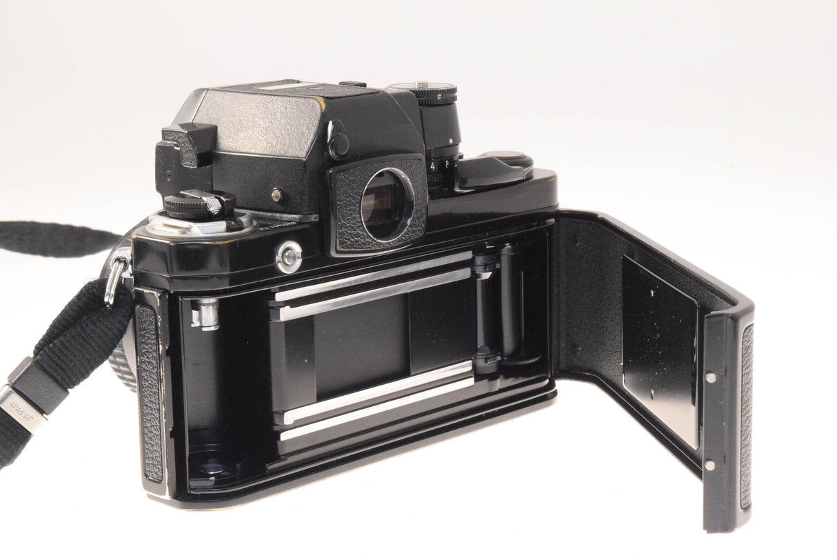 Nikon F2SB + 50 mm f2 Nikkor AI