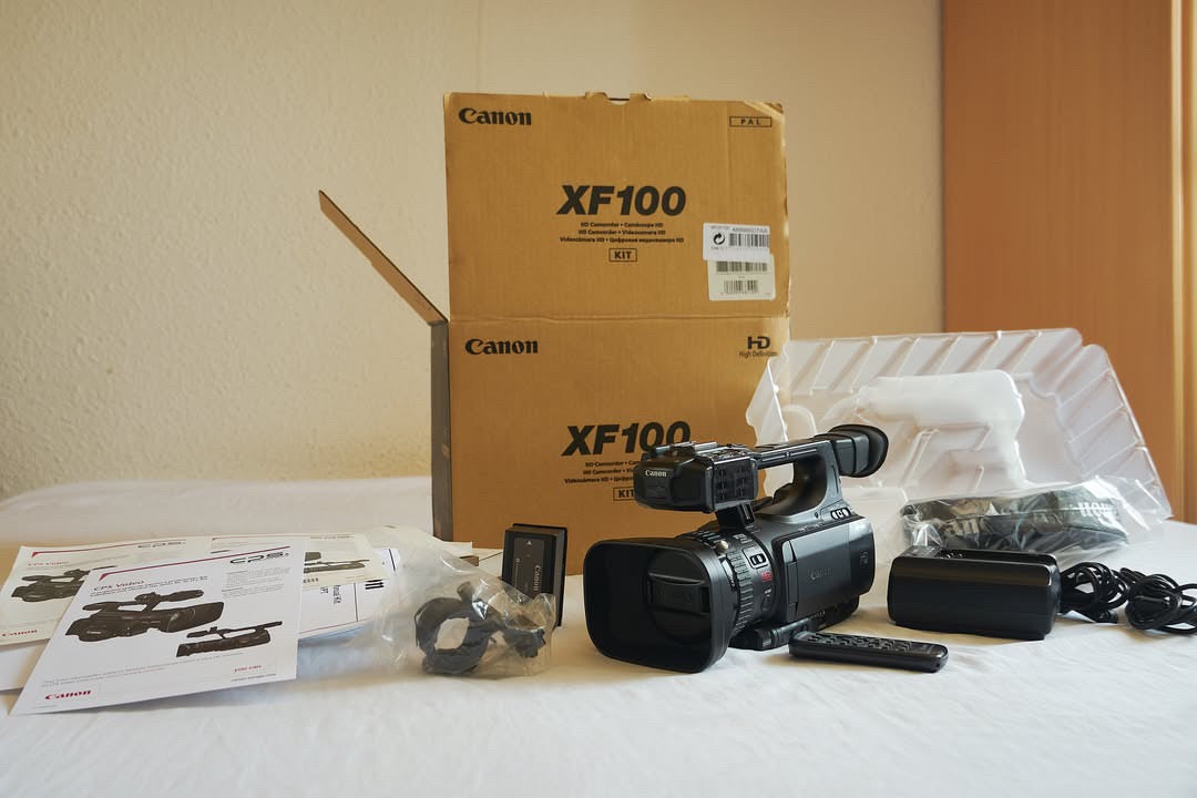 Canon XF100