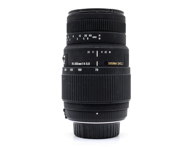 Sigma 70-300mm f/4-5.6 Macro - Montagem Nikon