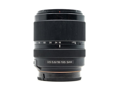 Sony DT 18-135mm f/3.5-5.6 SAM - Montagem Sony A