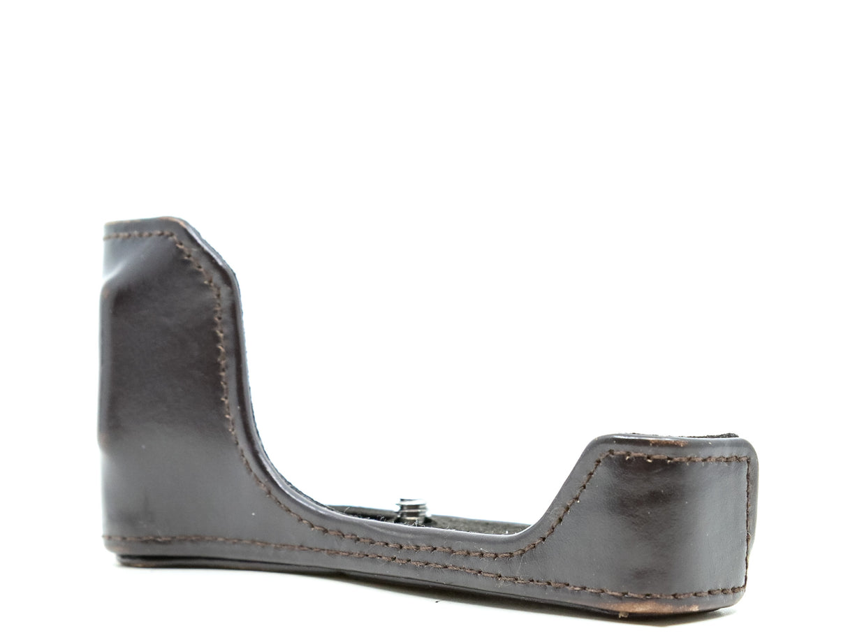 Custodia inferiore in pelle per Fujifilm BLC-X70