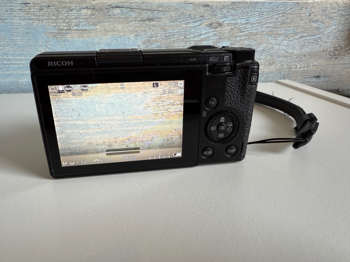 RicohGRIIIx2bf0223e-acdd-4ce9-985f-c6b58b0f799e