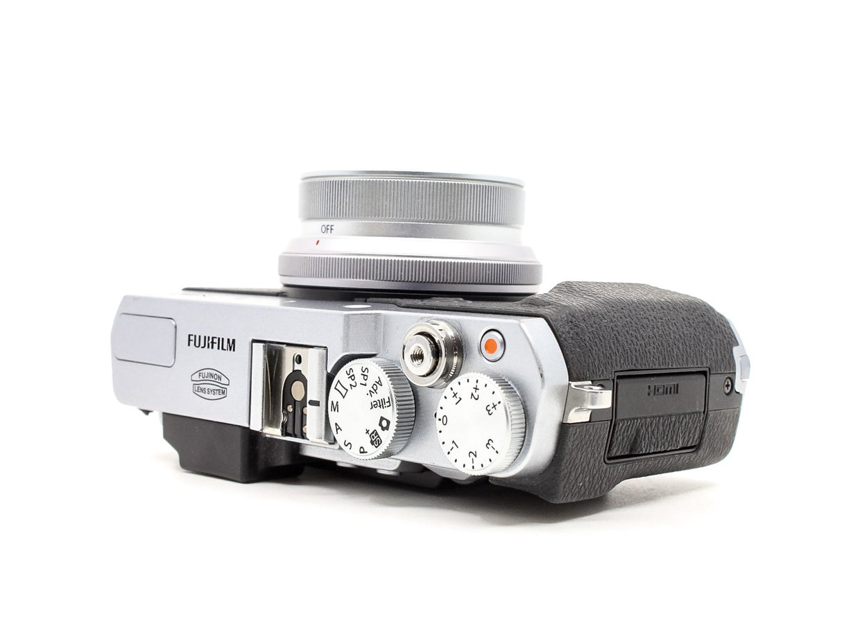 Fujifilm X30 - segunda mano - excelente estado - detalle 3 de 4 - SKU 3787834 - Camera Market