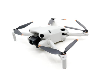 **DJI Mini 4 Pro Fly More Combo**
