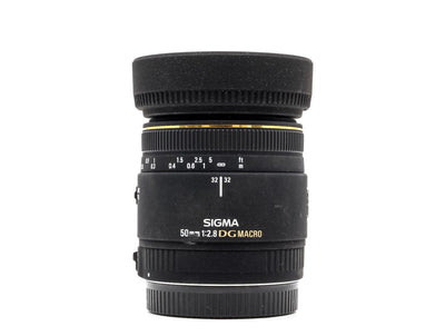 Sigma 50mm f/2.8 EX DG Macro - Montagem Canon EF