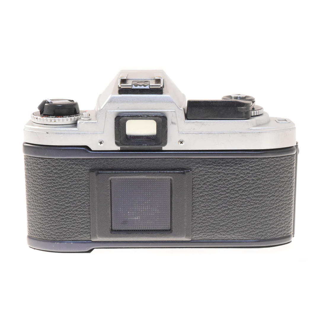 Nikon FG + 50mm f1.8 Series E