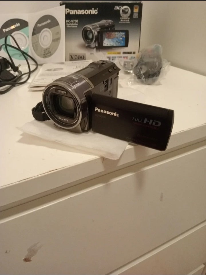Panasonic Hc-v700162452d4-bfc1-4435-8892-5bb7dd0691ad