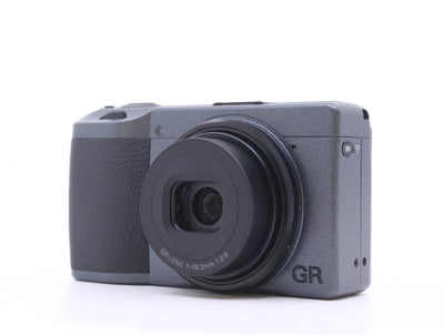 **Ricoh GR III | Camera Market**