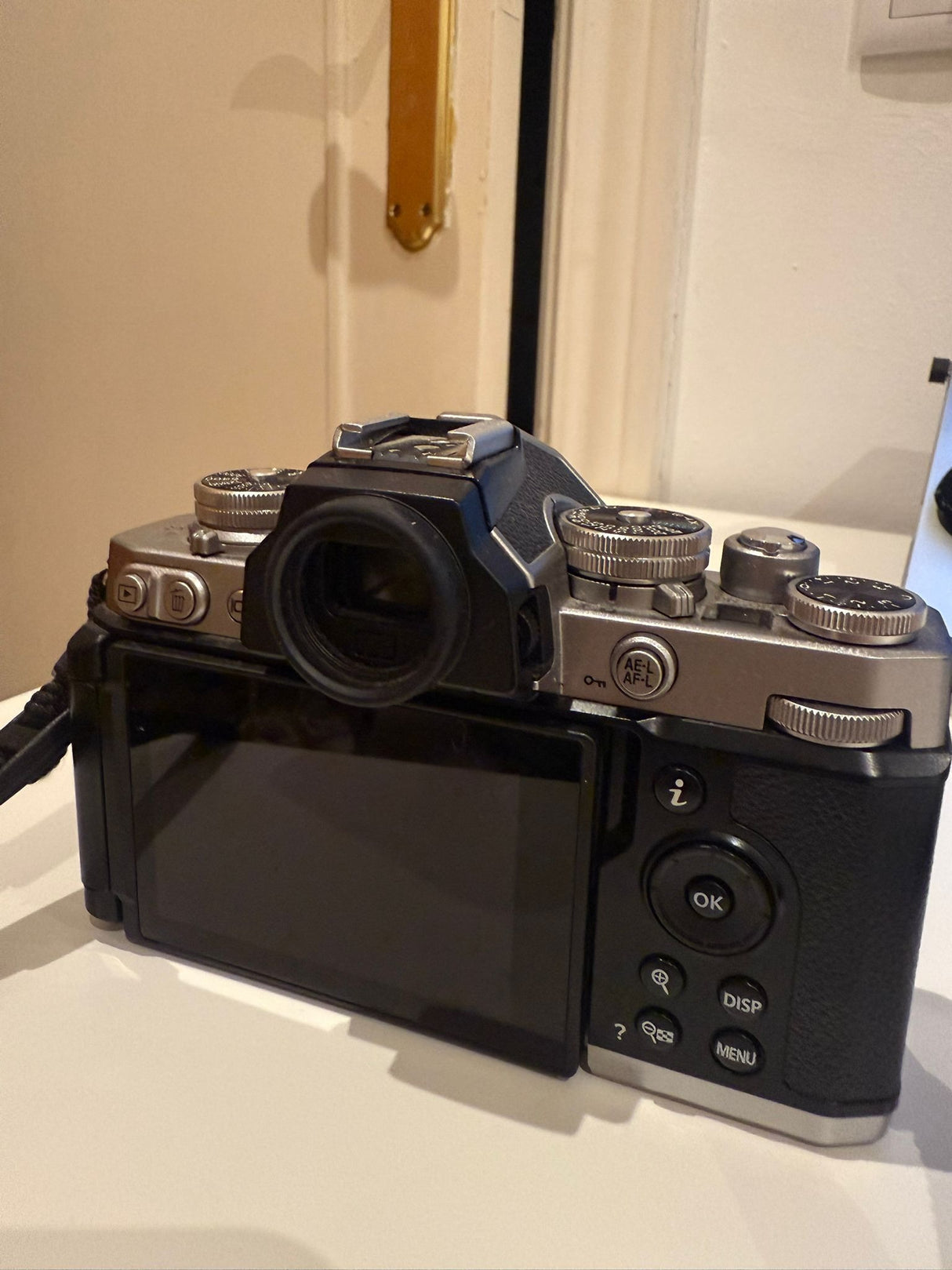 Nikon Zfc MirrorlessNikon Zfc Mirrorless DX Camera Body, Black/Silver {20.9MP}6a1c91d9-0ee8-4587-bb0c-63faa4c92bbe