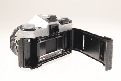 Canon AE-1 + 50mm f1.8 SC