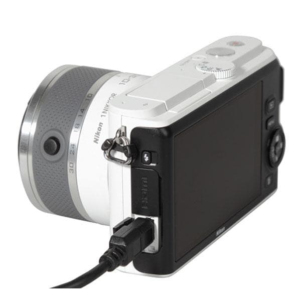 Altri 1 J3 - Bianco + Nikon 1 Nikkor 10-30mm f/3.5-5.6 VR f/3.5-5.6