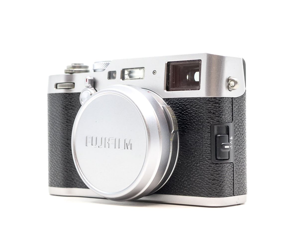 Fujifilm X100F - segunda mano - excelente estado - foto principal - SKU 3705332 - Camera Market