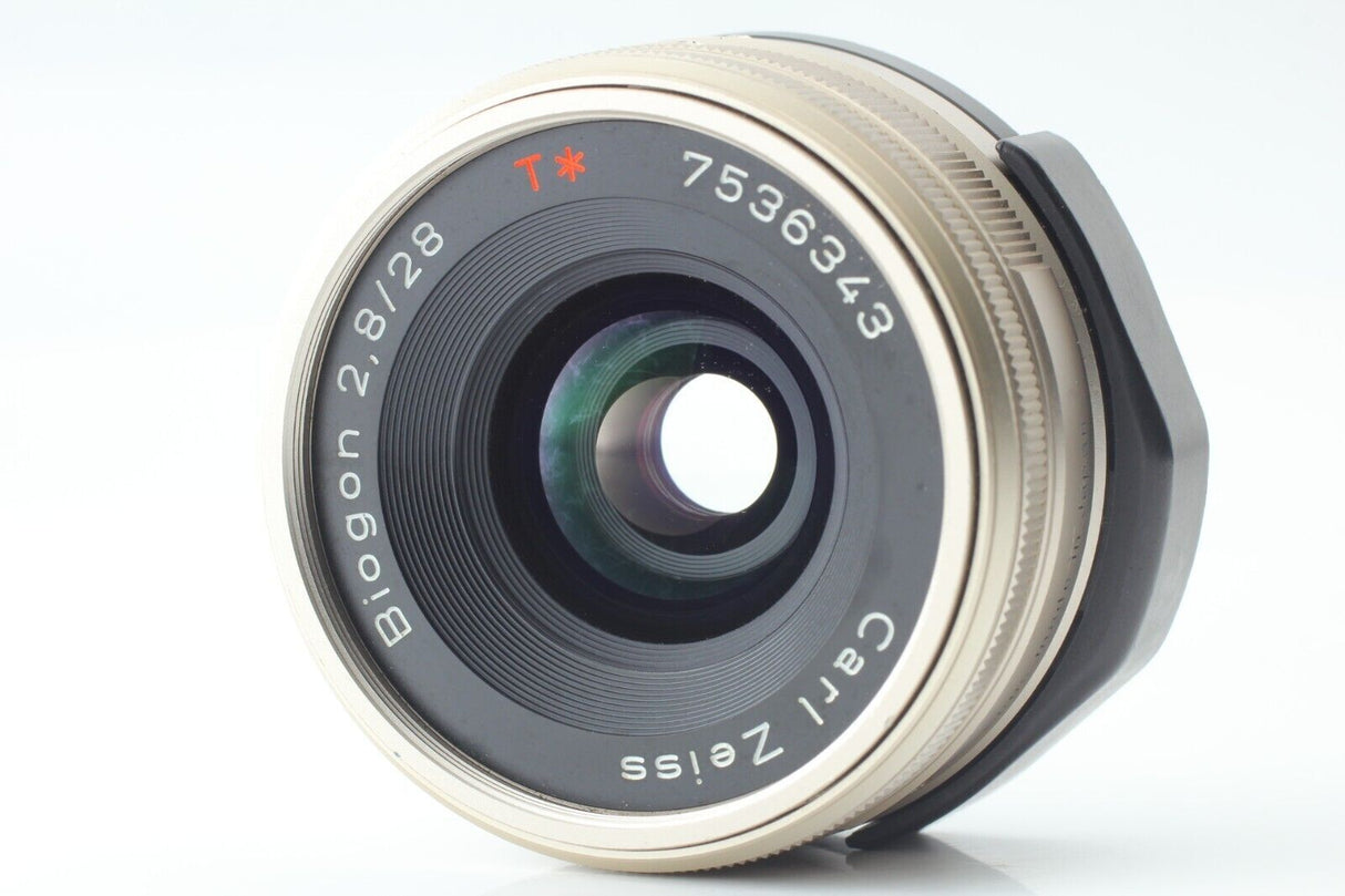 Contax G1 35mm Analog Camera Carl Zeiss Biogon 28mm...