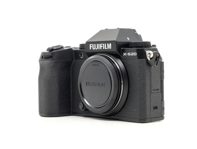 **Fujifilm X-S20**