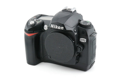 Nikon D70 - Câmera Digital SLR Réflex Preta (Recondicionada)