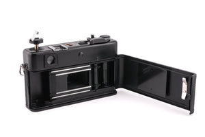 Yashica MG-1