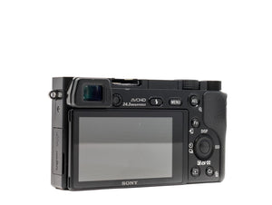 Sony Alpha A6000 - segunda mano - excelente estado - detalle 4 de 4 - SKU 3647870 - Camera Market