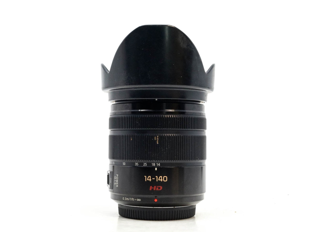 Panasonic Lumix G Vario 14-140mm f/3.5-5.6 ASPH Power O.I.S. (Red HD) · imagem principal