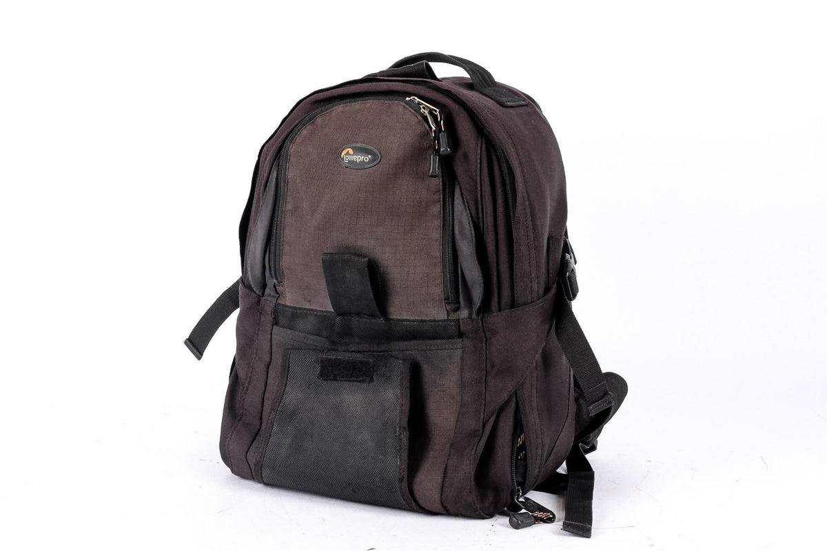 Lowepro Mini Trekker AW Backpack · imagem principal