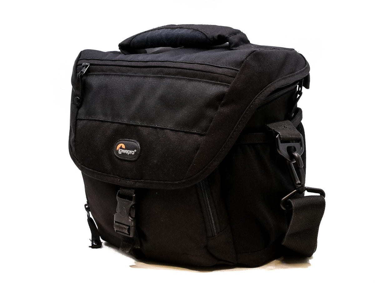 Lowepro Nova 170 AW Shoulder Bag · imagem principal
