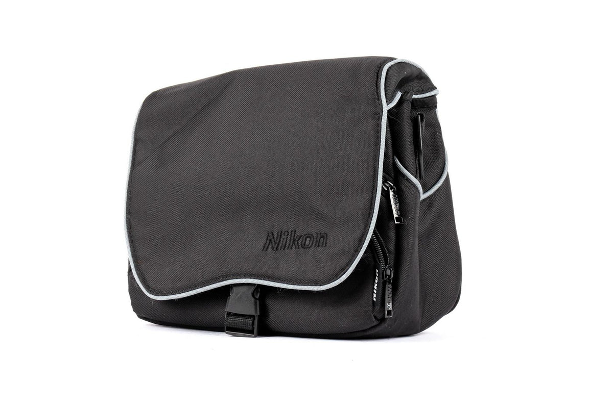 Nikon CF-EU04 Camera Bag · imagem principal
