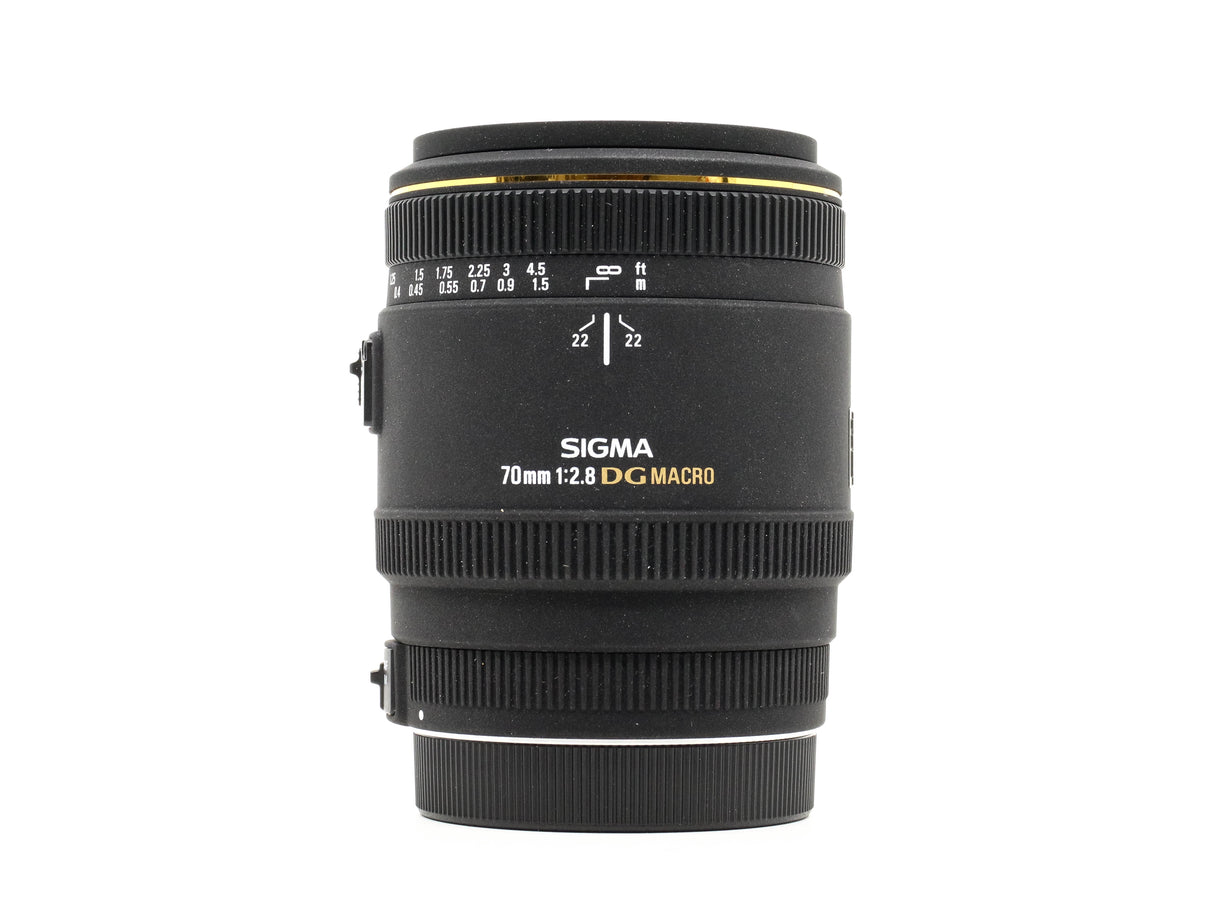 Sigma 70mm f/2.8 EX DG Macro - Canon EF Fit