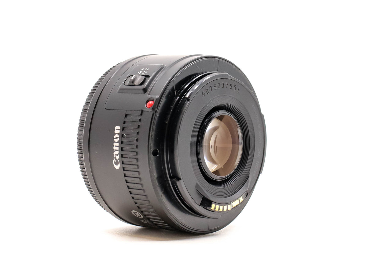 Canon EF 50mm f/1.8 II