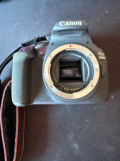 CanonEOS 2000dc941913e-72db-4e5d-a69f-b903cd09ce0b