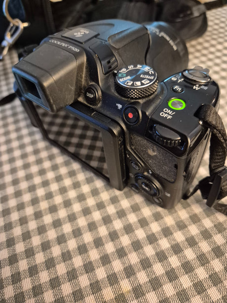nikon coolpix p520ee2b3a96-07e8-4102-bd15-7f66b79cd097
