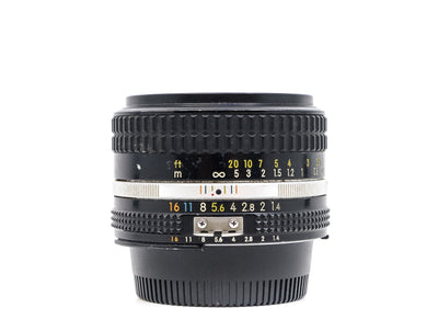 Compre Nikon Ai-S Nikkor 50mm f/1.4 | Camera Market