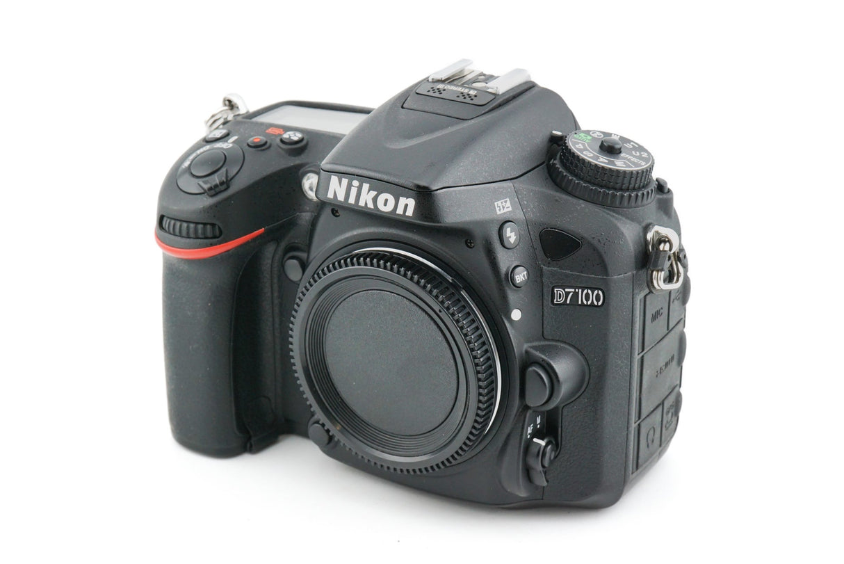 Nikon D7100 (Cuerpo)