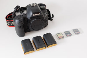 canoneos 5d mark iva33c5a44-9ddb-481e-ae36-7c916643bbab