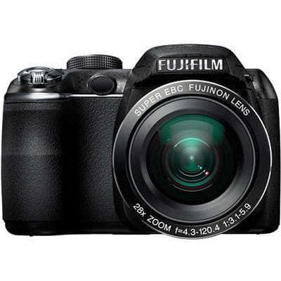 FinePix S3400 Compact Camera - Black + Fujifilm Super EBC Fujinon Lens 28X Zoom 24-672mm f/3.1-5.9 f/3.1-5.9 · imagen principal