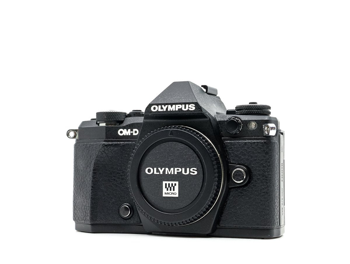 Olympus OM-D E-M5 Mark II · imagem principal
