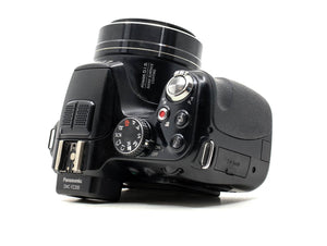 Panasonic Lumix DMC-FZ200 - segunda mano - excelente estado - detalle 3 de 4 - SKU 3793703 - Camera Market