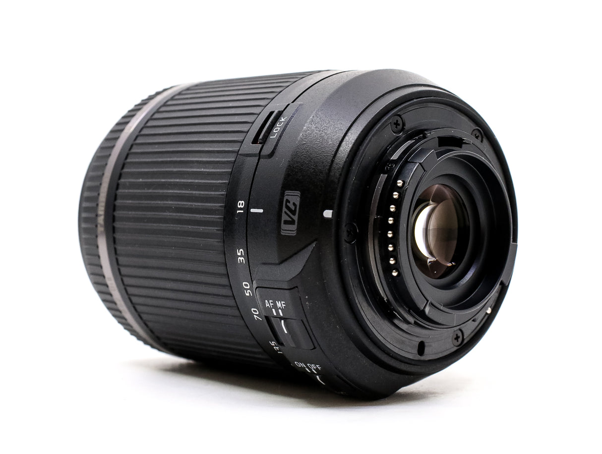 Tamron 18-200mm f/3.5-6.3 Di II VC - Nikon Fit