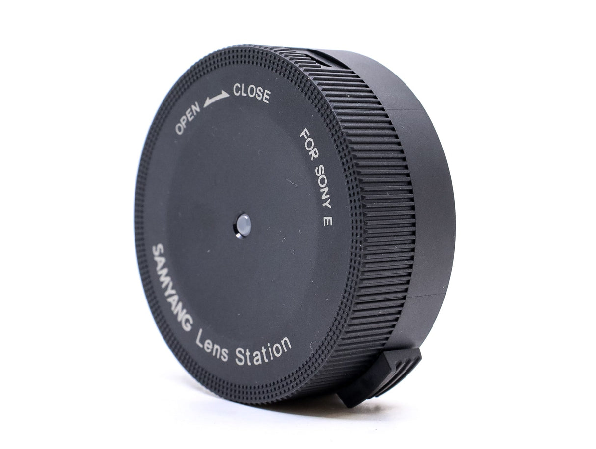 Samyang Lens Station for Sony E - segunda mano - excelente estado - foto principal - SKU 3723294 - Camera Market