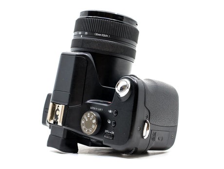 **Leica V-Lux 1**