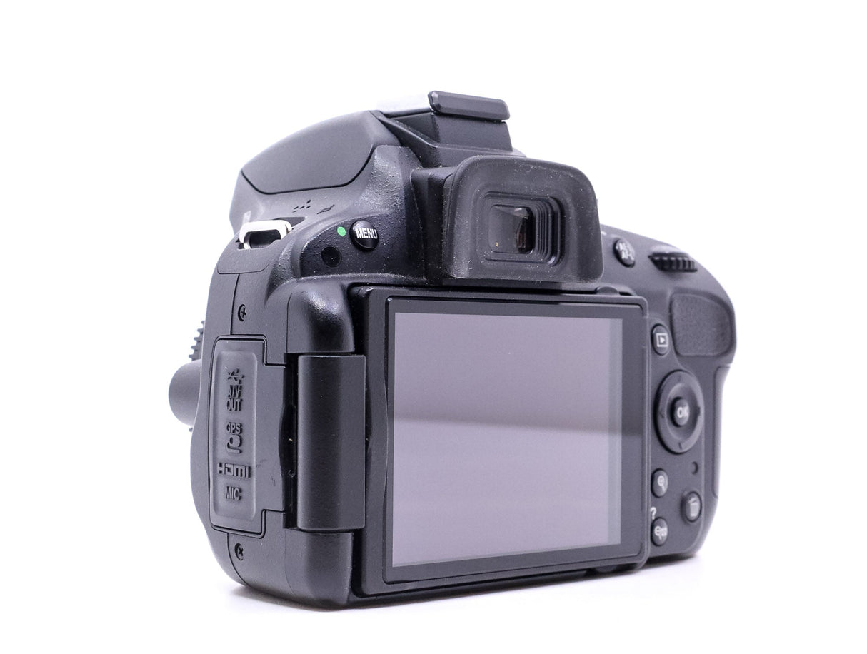 Nikon D5100 - segunda mano - excelente estado - detalle 4 de 4 - SKU 3719487 - Camera Market