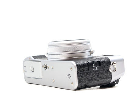 Compre a Fujifilm X100VI | Camera Market