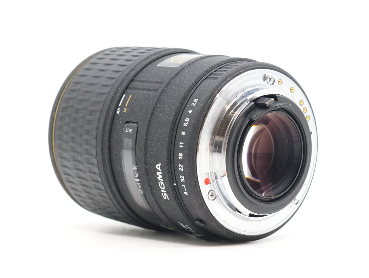 Sigma 105mm f/2.8 EX Macro - Pentax Fit