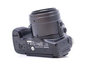 Panasonic Lumix DMC-FZ300 - segunda mano - excelente estado - detalle 2 de 4 - SKU 3794166 - Camera Market