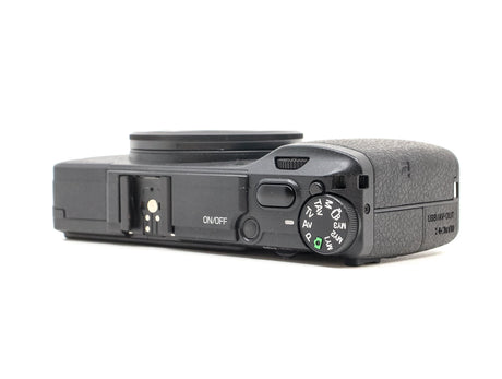**Ricoh GR II**