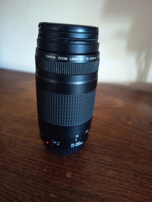 CanonEF 75-300mmfc4f11c8-0d34-4588-b887-ec611733f6c8