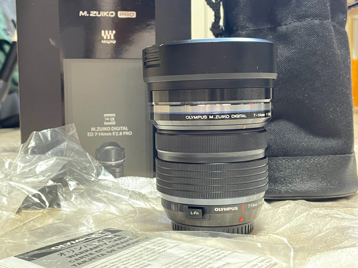 OlympusObjetivo Olympus M.Zuiko 7-14mm f/2.8 PROa59cfad4-297f-4621-ba6b-467c75c7991f