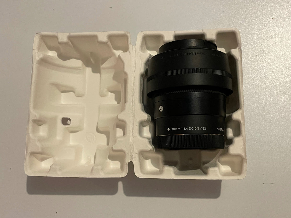 SIGMASIGMA 30mm F1.4 DC DNc2b680a6-a6ae-4701-b4ff-5777229b92d0